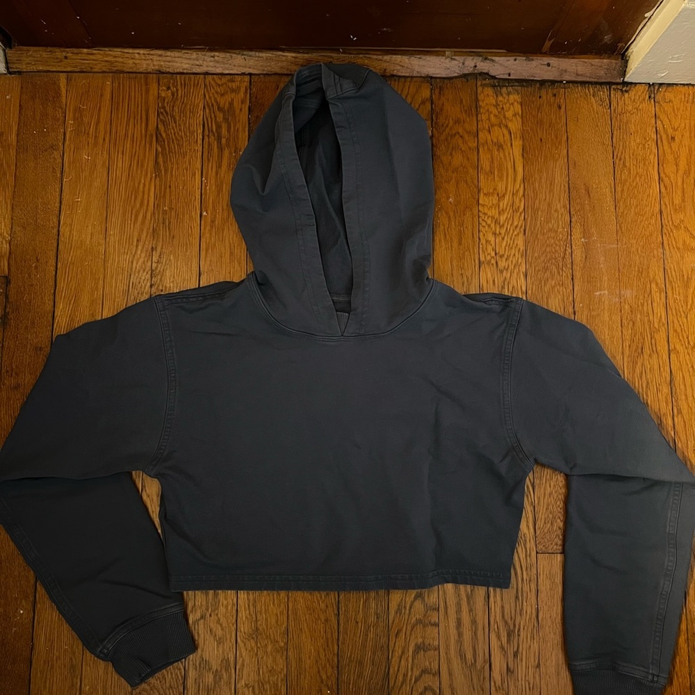 lululemon cropped hoody, size 4